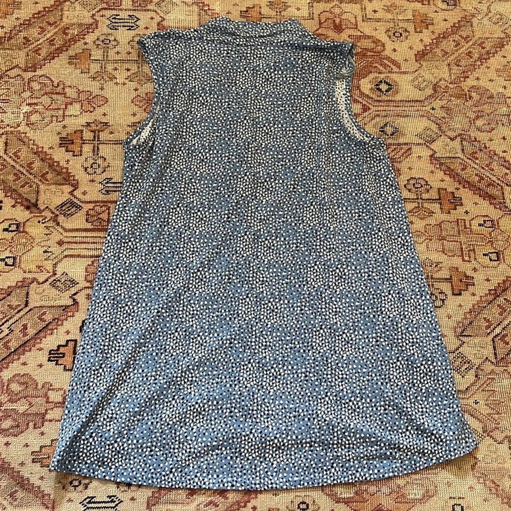 VINCE CAMUTO v neck sleeveless blouse small - Picture 5 of 5